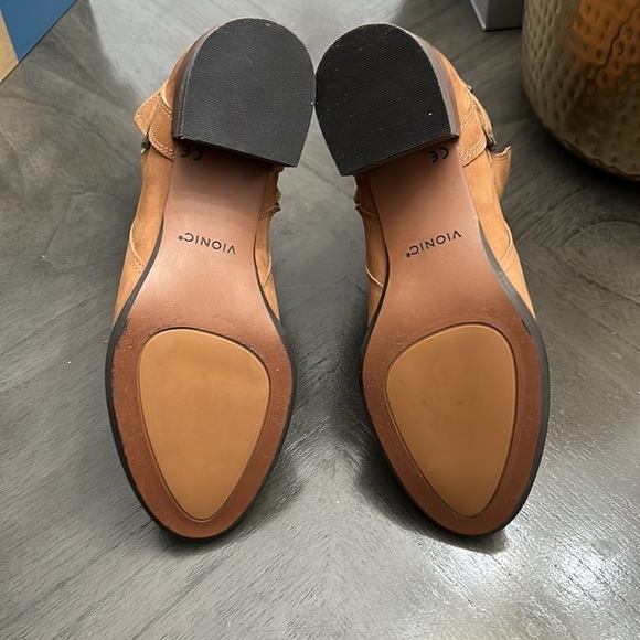 Vionic Women's Sienna Boots - Picture 3 of 15